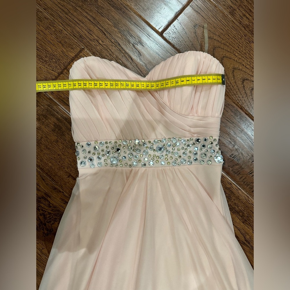 Pale Pink Dress - Picture 3 of 6